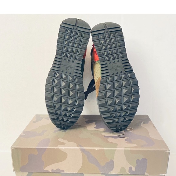 Valentino Garavani Rockrunner camouflage sneakers - Picture 7 of 12